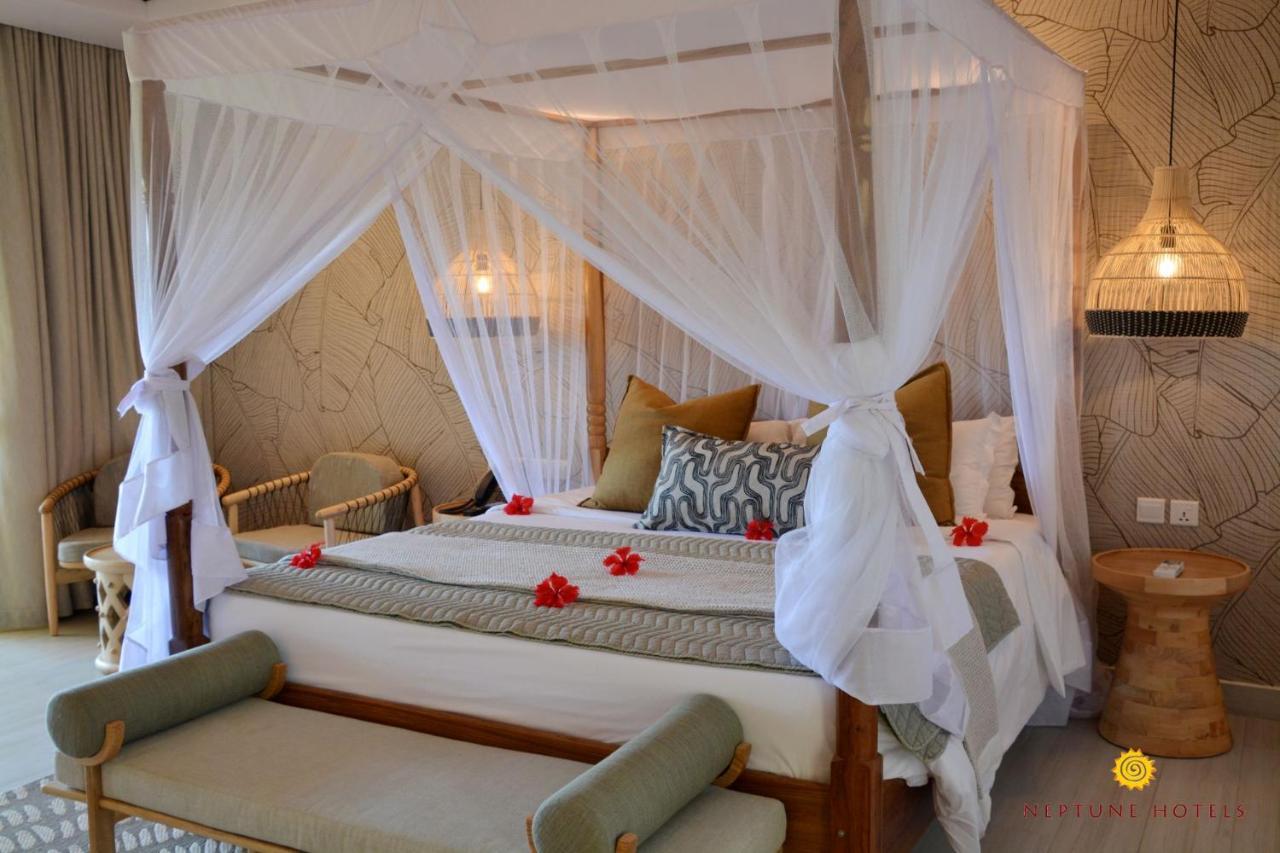 Neptune Pwani Beach Resort&Spa - Все включено Кивенгва Экстерьер фото